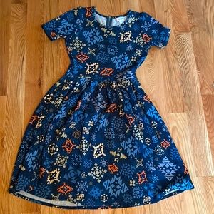 Lularoe Short Sleeve Dress with zipper closure in the back, size small